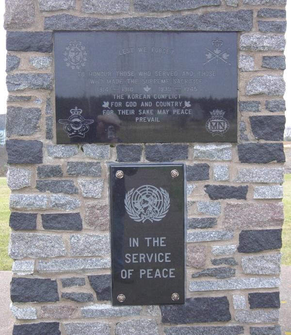 Advocate Harbour, Nova Scotia: war memorial monument