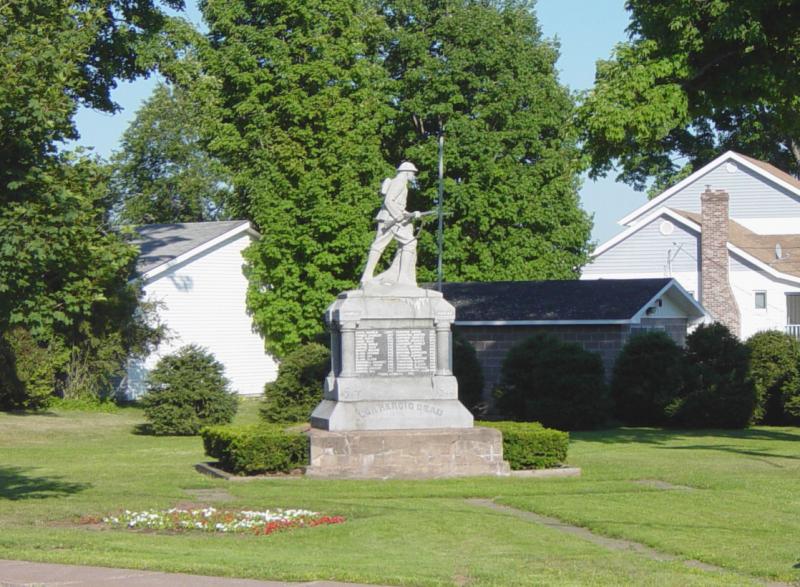 Oxford: war memorial monument