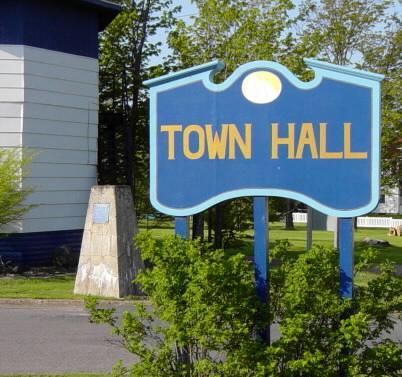 Parrsboro plaque: first air mail to U.S.A.