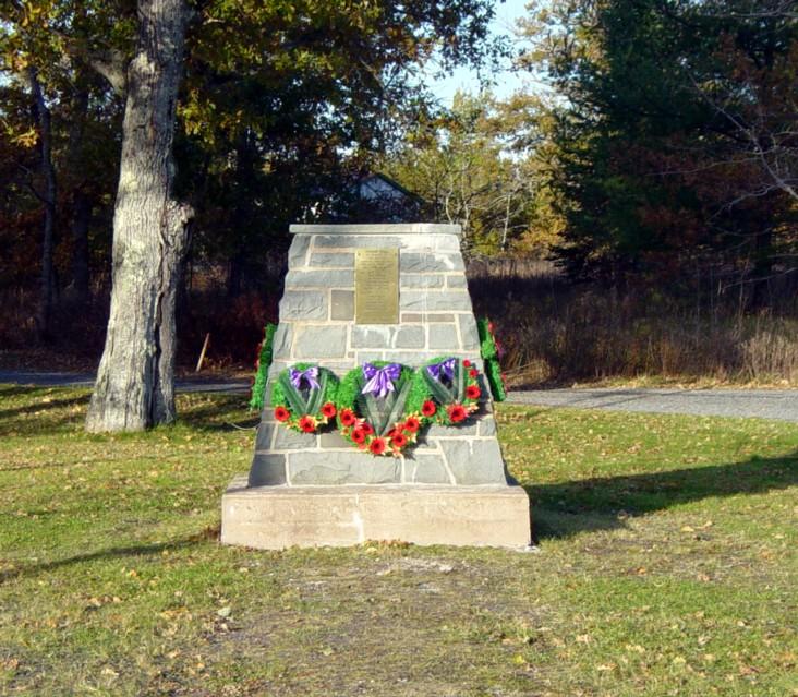 War memorial, Mount Uniacke: general view, Nov. 2005