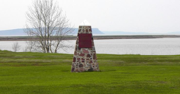 Horton Landing, Nova Scotia: Planters monument