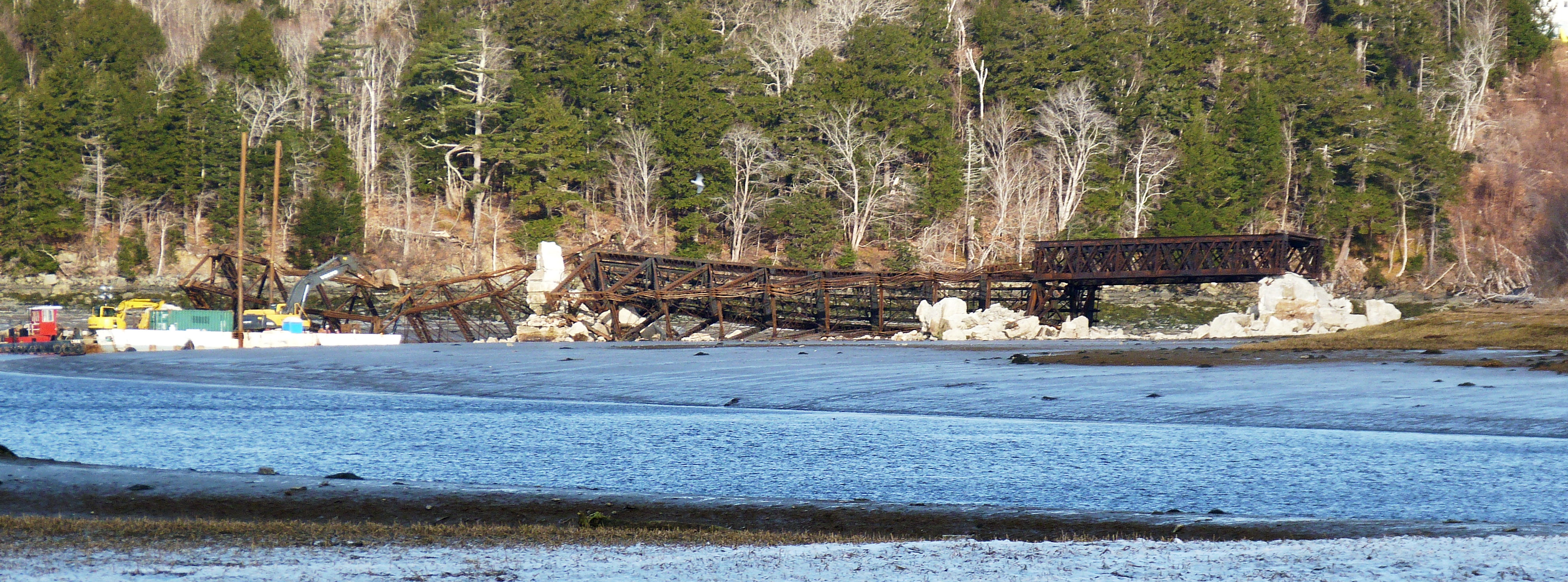 Dominion Atlantic Railway: Sissiboo River Bridge, Weymouth, Digby County, Nova Scotia, 27 Feb 2012
